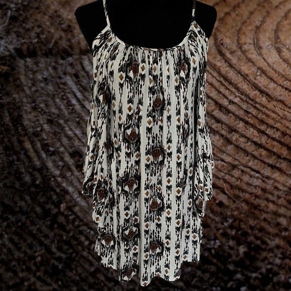 ๐ Cold Shoulder Tunic Top ๐ - Picture 1 of 1